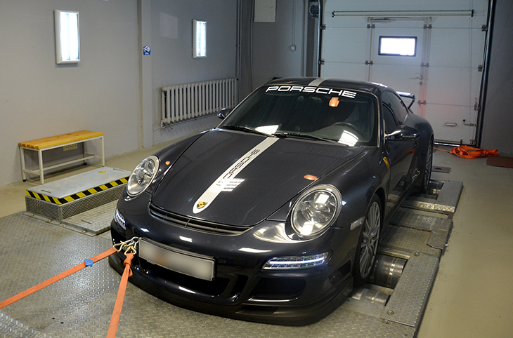 ��� ������ Porsche Carrera